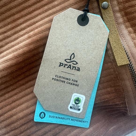 Prana Crop Womans Half Zip - Picture 3 of 5